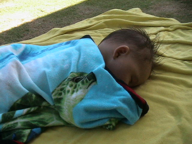 something about the sun and water makes me sleepy !