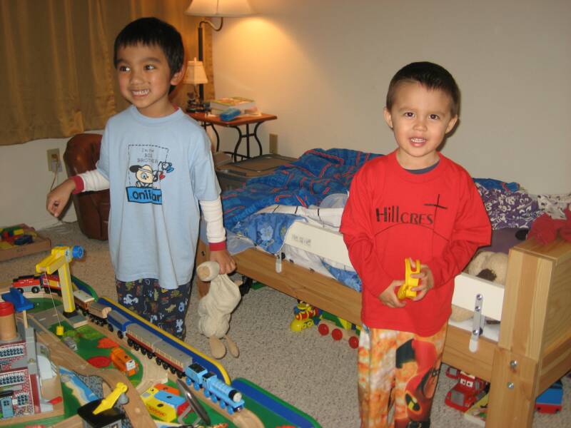 Thien came for a sleep over for the first time !  Feb 2008